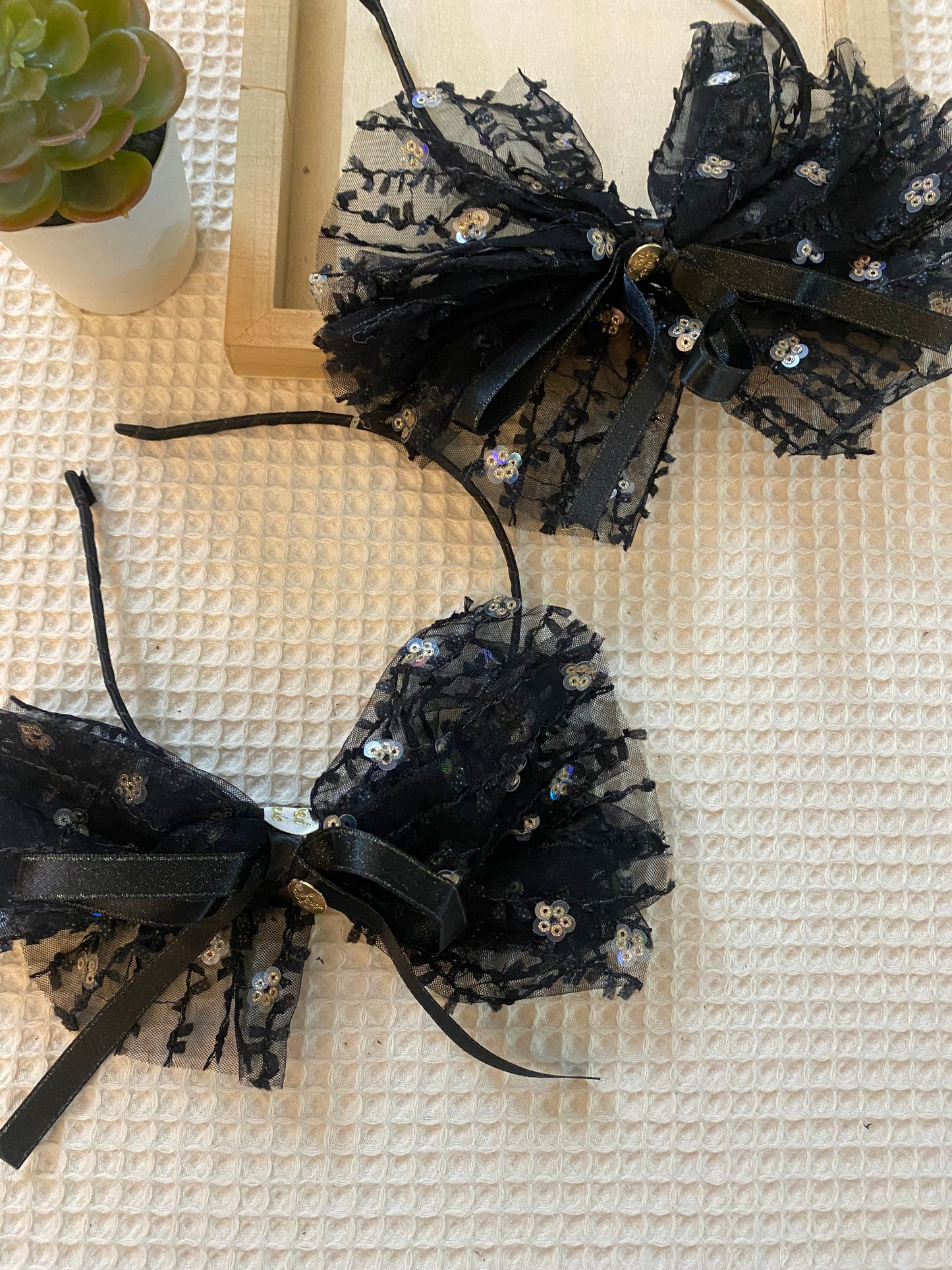 Sheer bow Hair band