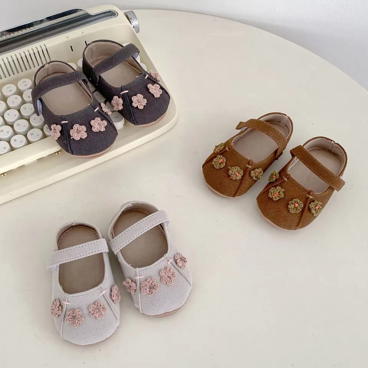 Flora shoe