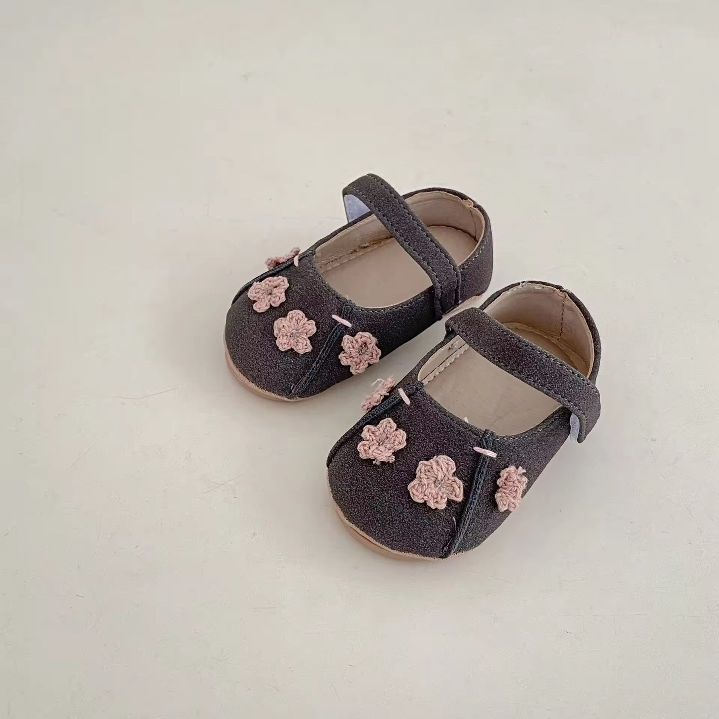 Flora shoe