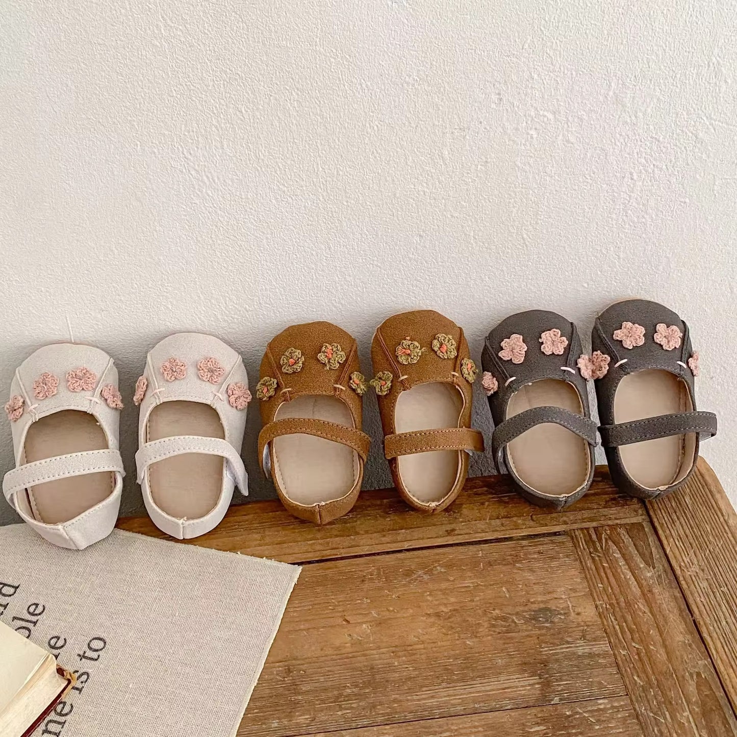Flora shoe