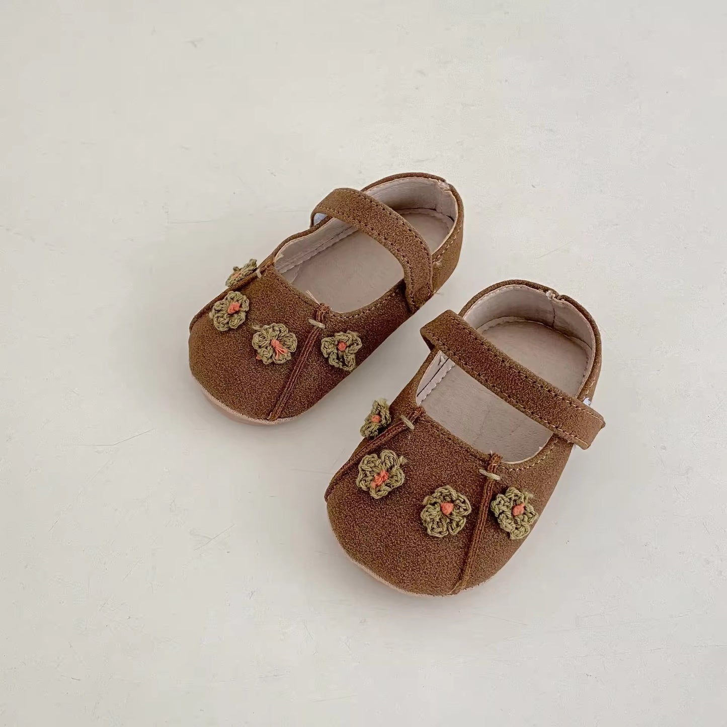 Flora shoe