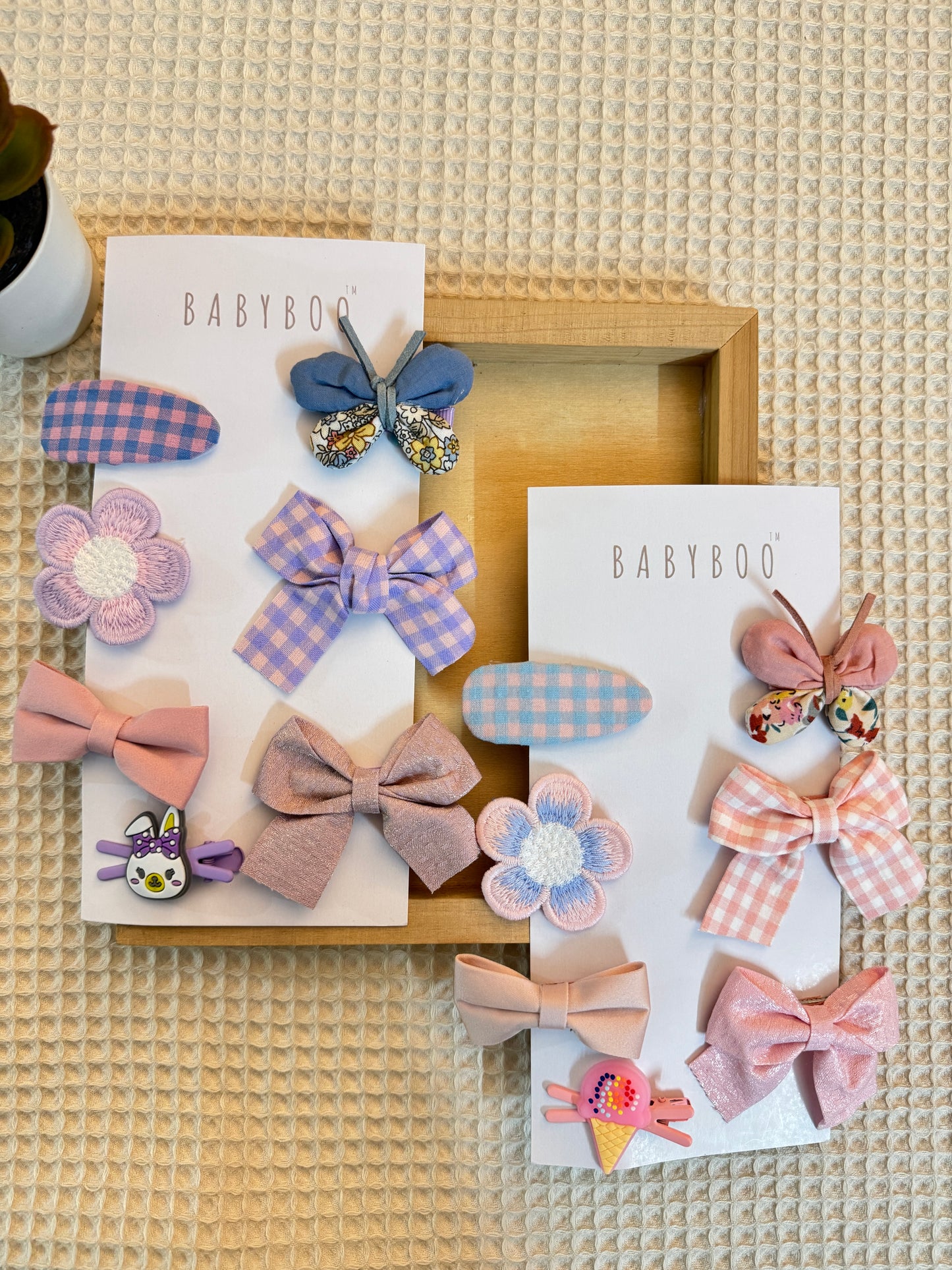 Checker clip set