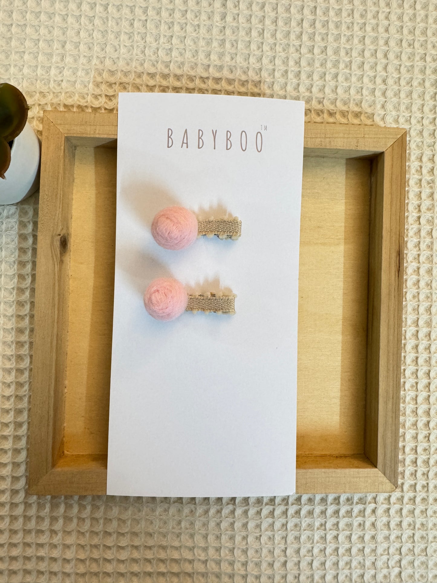 Pom nest clip set