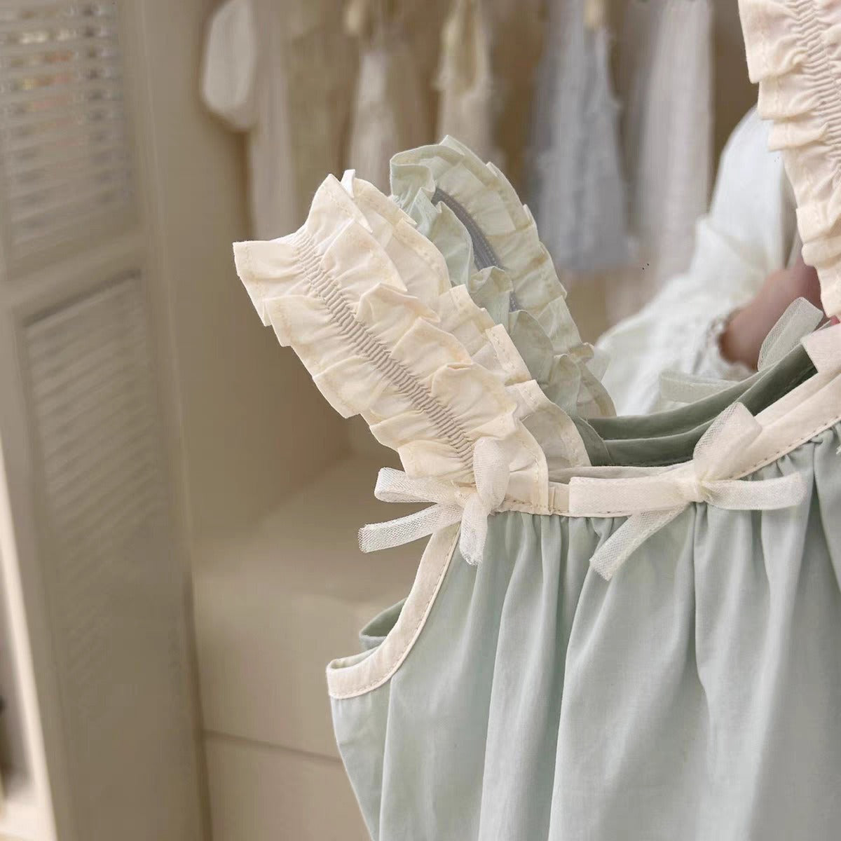Gallon dress