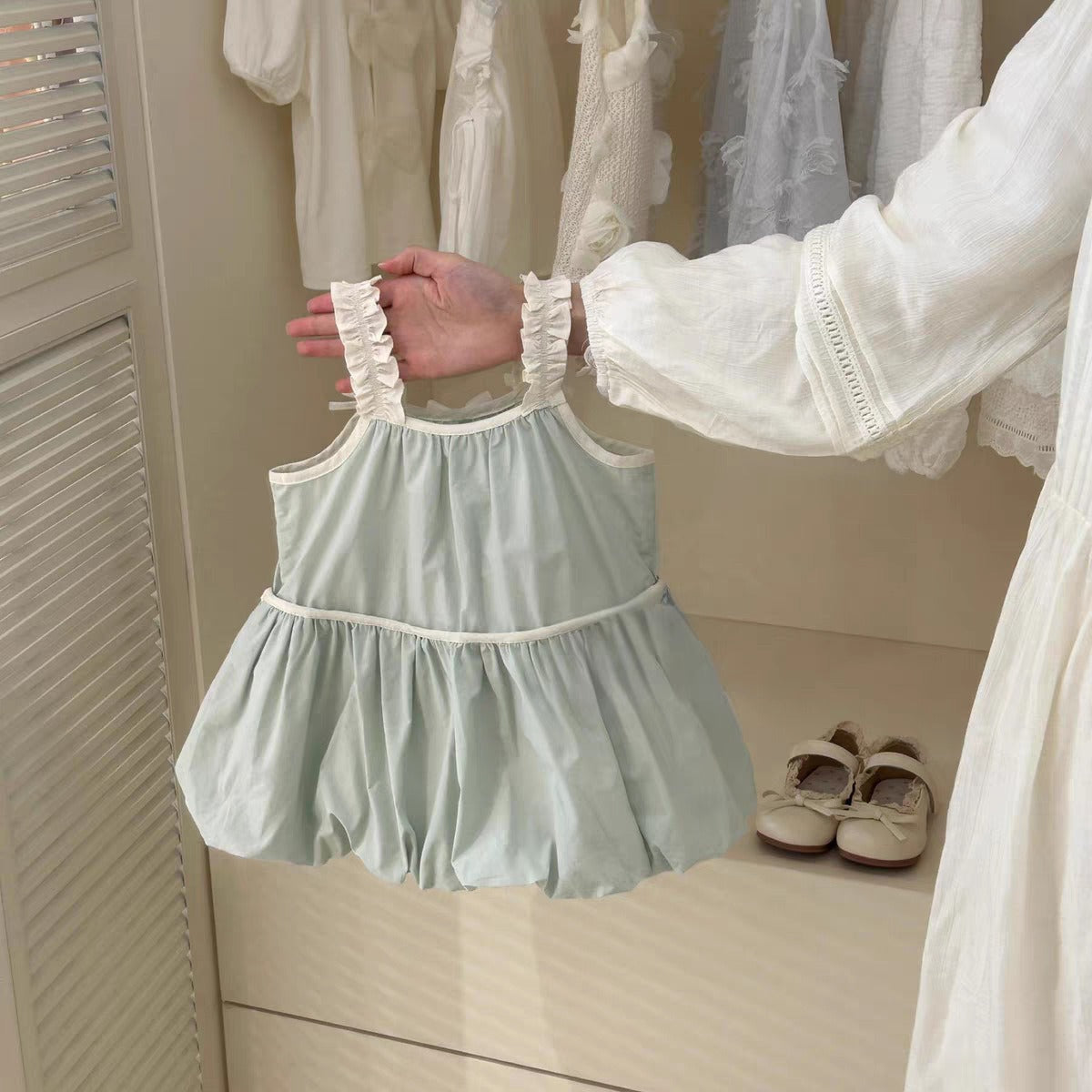 Gallon dress