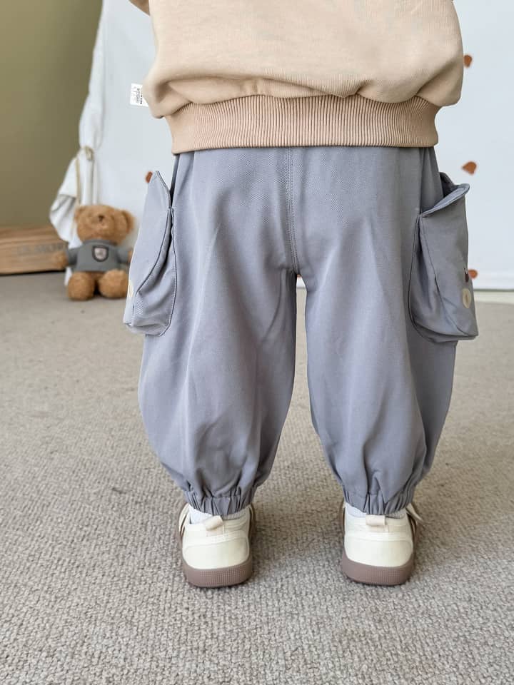 Bear pockets trouser