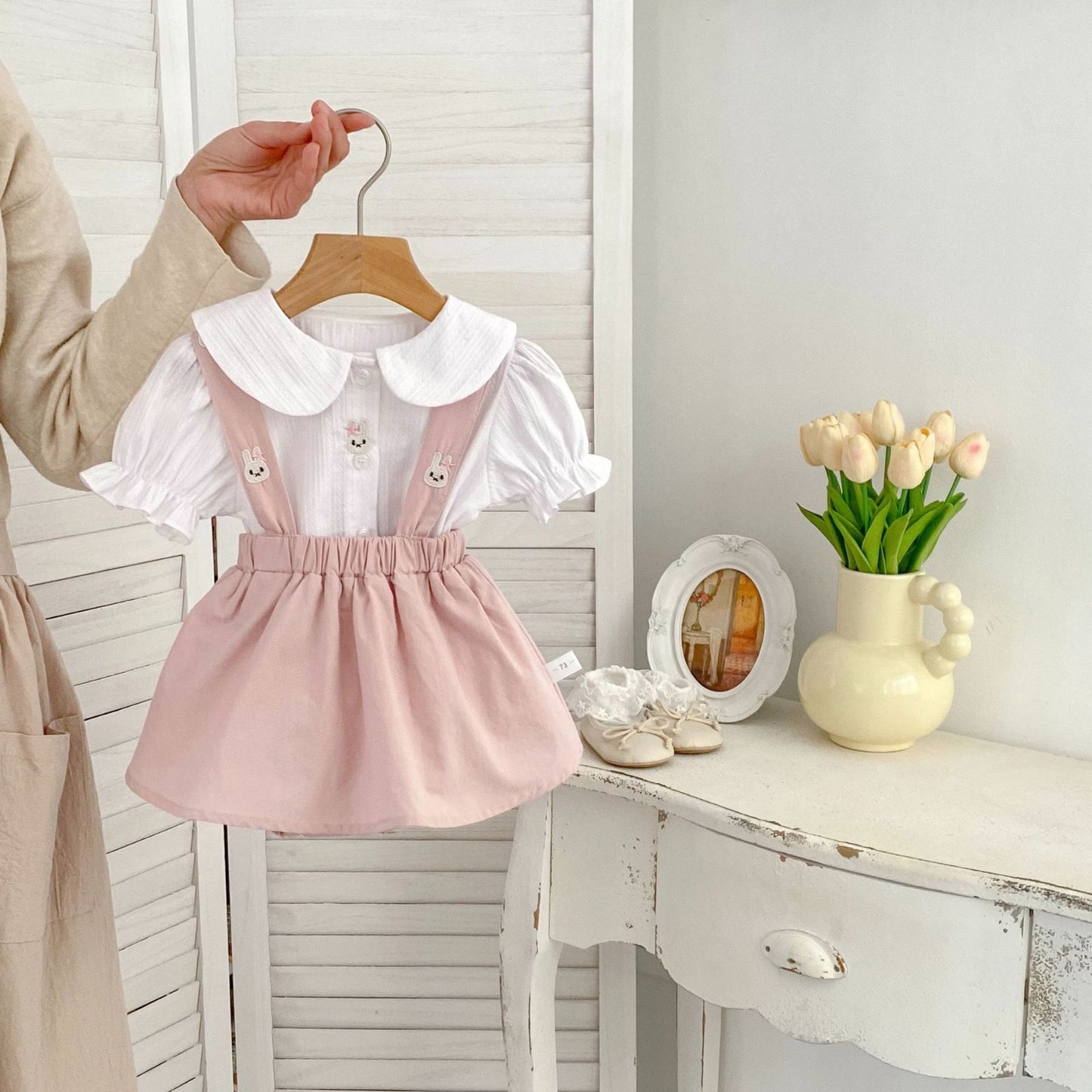 Luna bunny suspender set