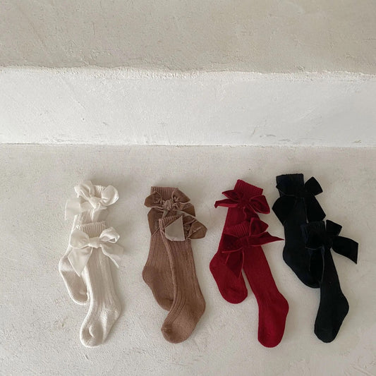 Brie bow socks