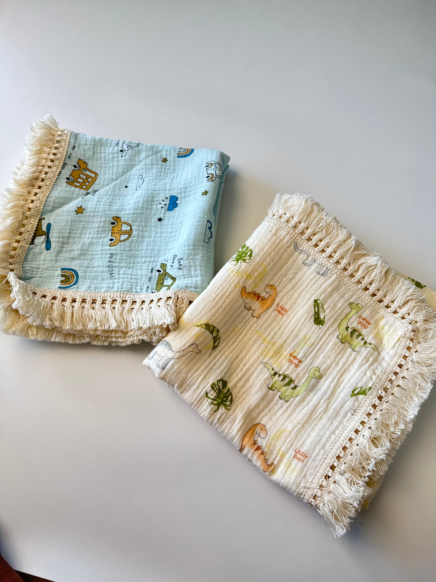 Baby tassel blanket