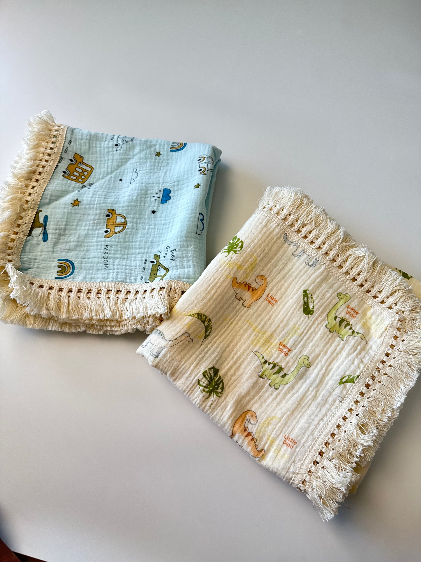 Baby tassel blanket