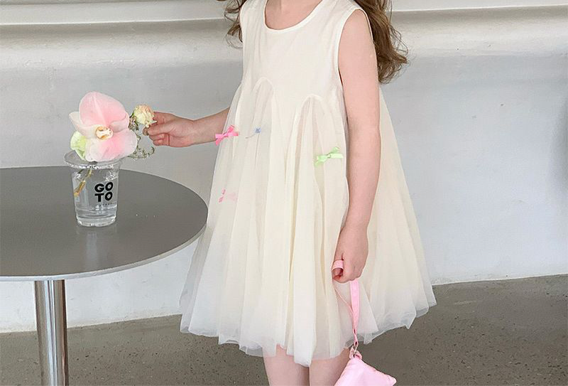Dove bow dress