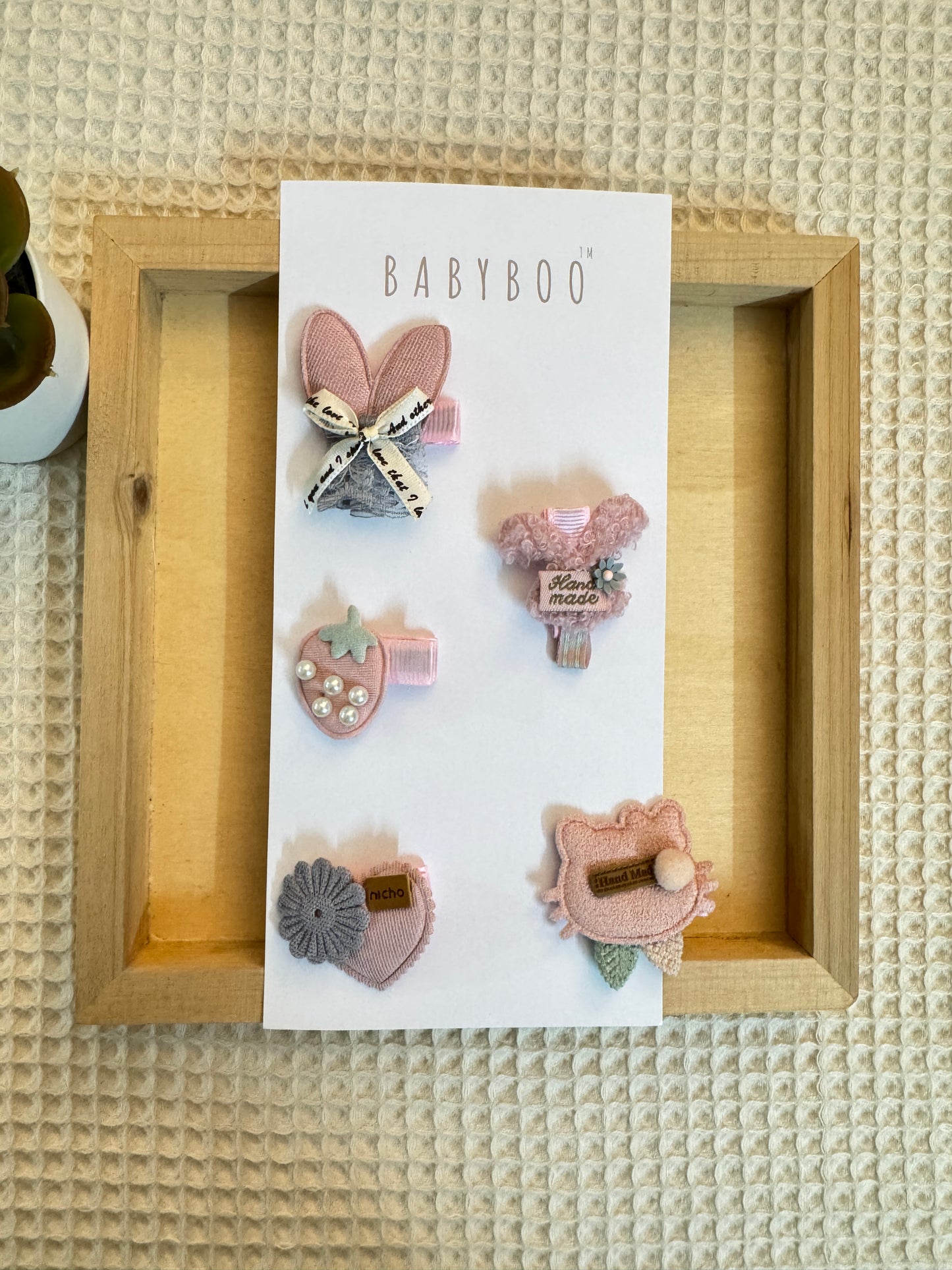 Pinky clip set