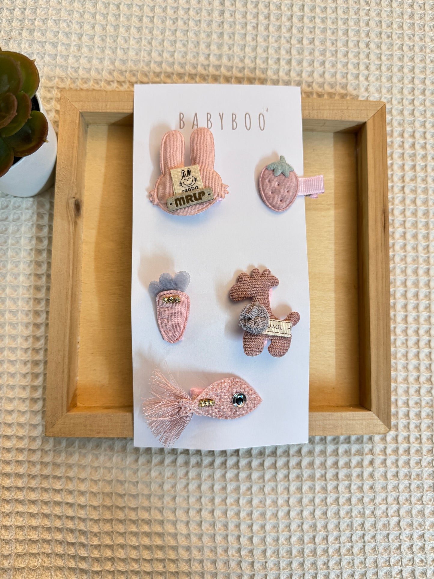 Pinky clip set